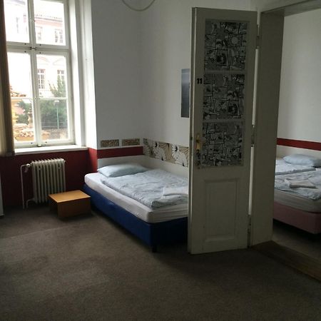 Charles Square Hostel Praga Quarto foto