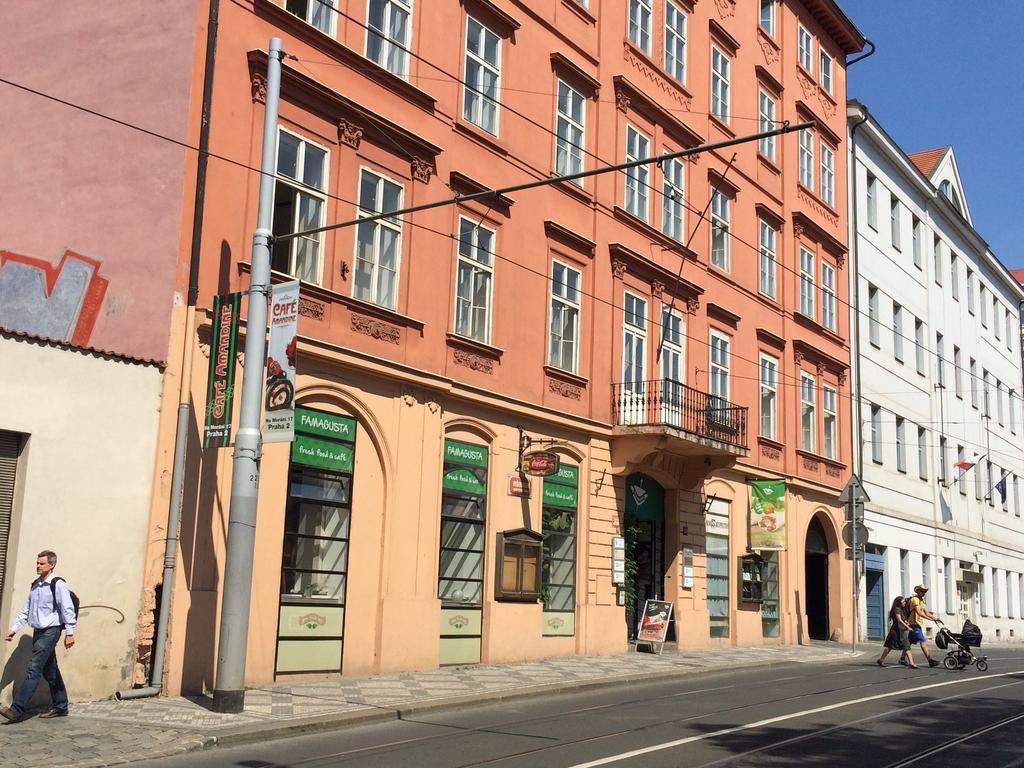 Charles Square Hostel Praga Exterior foto