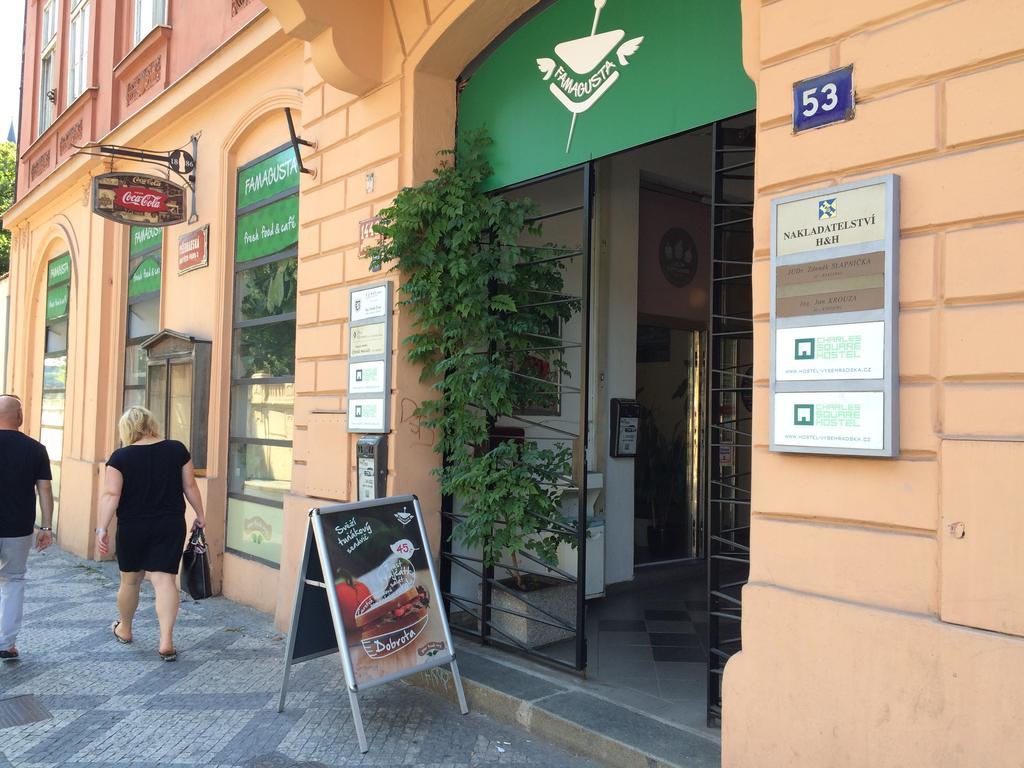 Charles Square Hostel Praga Exterior foto