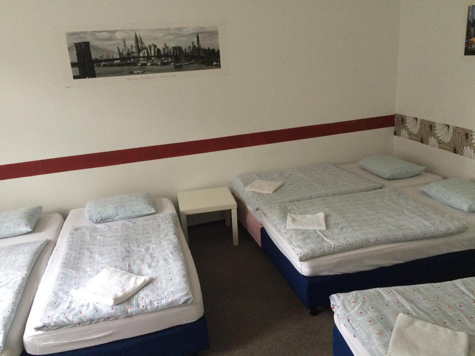 Charles Square Hostel Praga Quarto foto