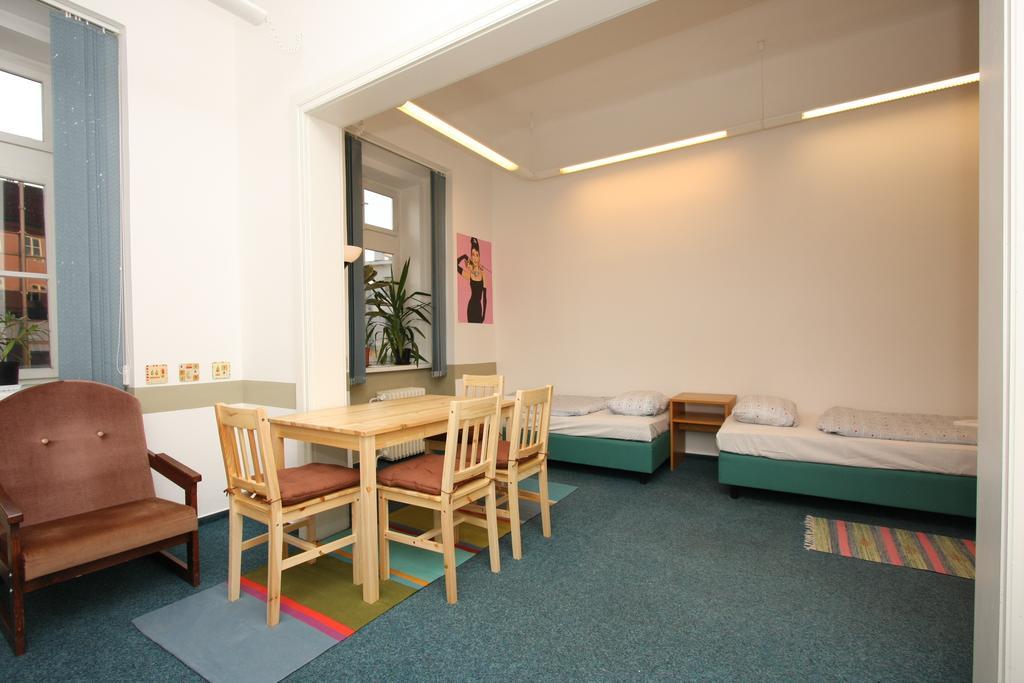 Charles Square Hostel Praga Quarto foto